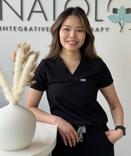 Book an Appointment with Winnie Hsiung for Injections
