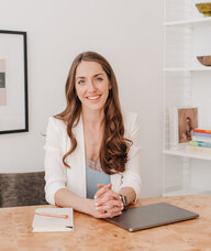 Book an Appointment with Dr. Bronwyn Storoschuk for Naturopathic Medicine