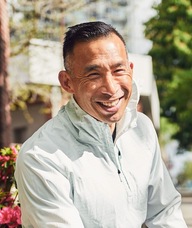 Book an Appointment with Dr. Robert Hasegawa for Chiropractic