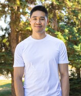 Book an Appointment with Marc Iann Solomon Calvero at Ostéo-Forme Valérie