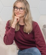 Book an Appointment with Carley Davis at Mainstream Therapy