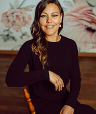 Book an Appointment with Dawnaline Jenkins for Registered Massage Therapy